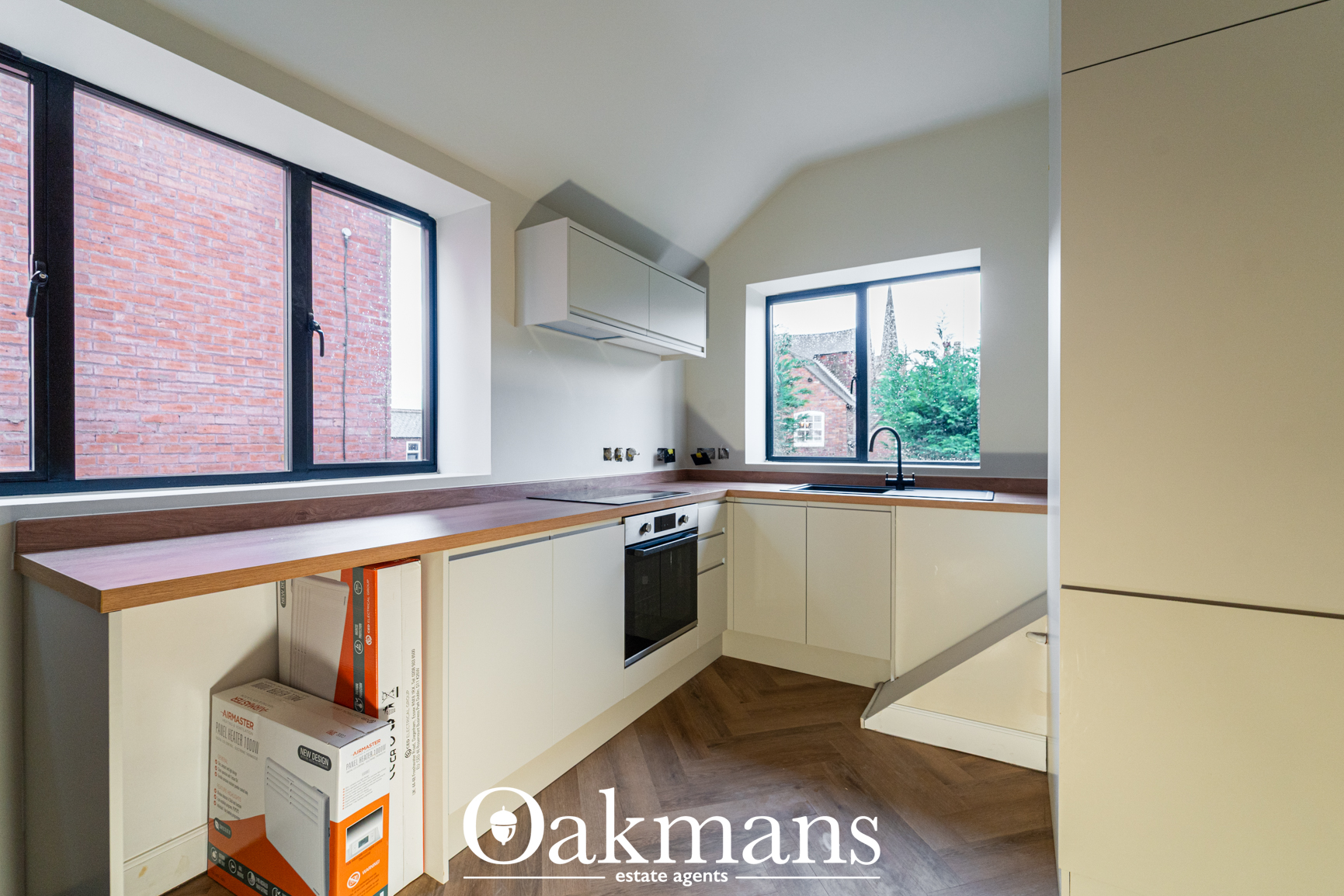 Chadwick Court, Paradise Row, Bromsgrove, B60